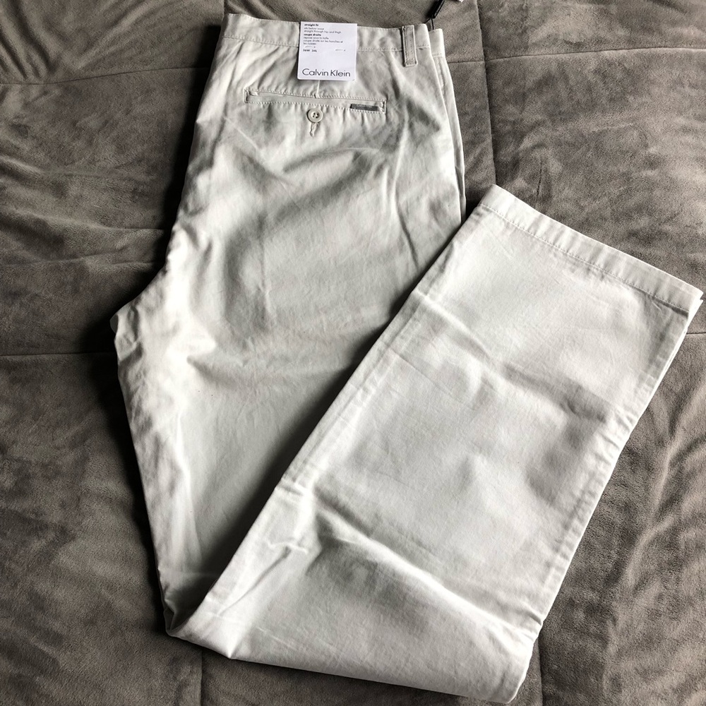 Brand New Calvin Klein Straight Fit Chinos sz 36